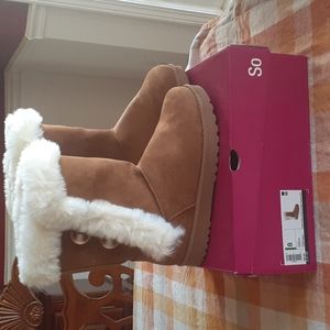Size 8 SO Chestnut Boots